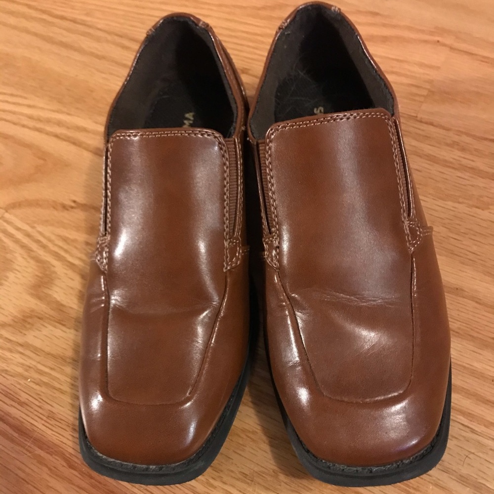 Boys dress shoes